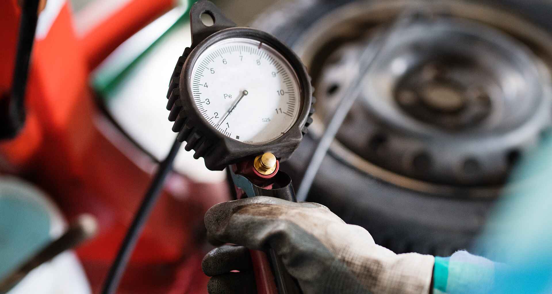Why Are Tyre Pressure Monitoring Systems Essential for Safe Driving? | Apollo  Tyres
