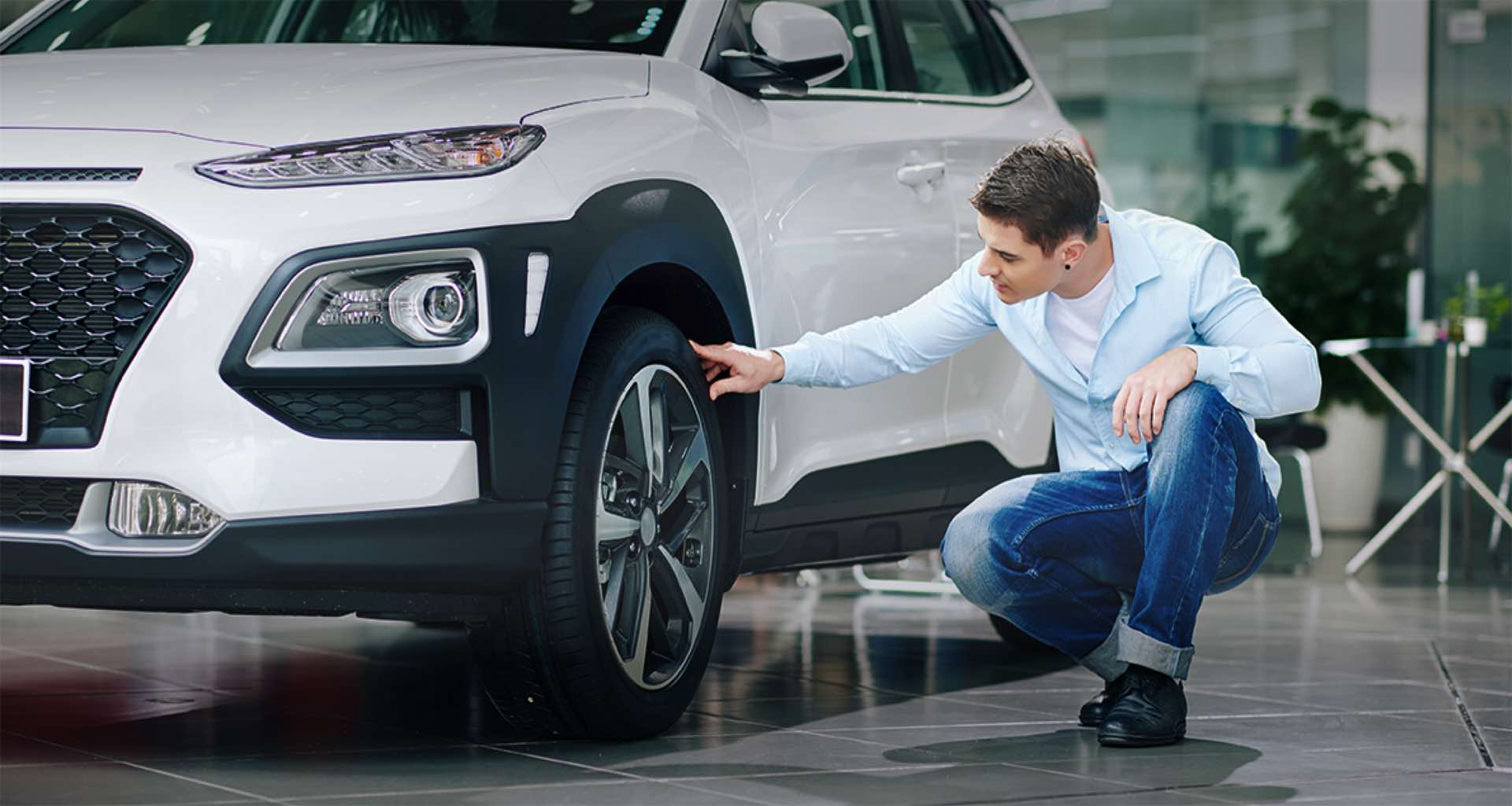 Understanding & Finding Your Car Tyre Size - Apollo Tyres