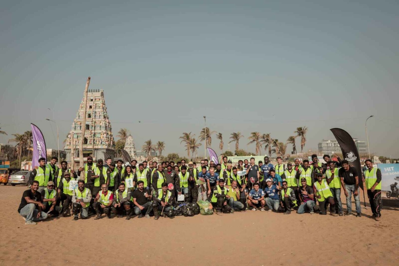 apollo tyres and chennaiyin fc beach cleanup exercise 31